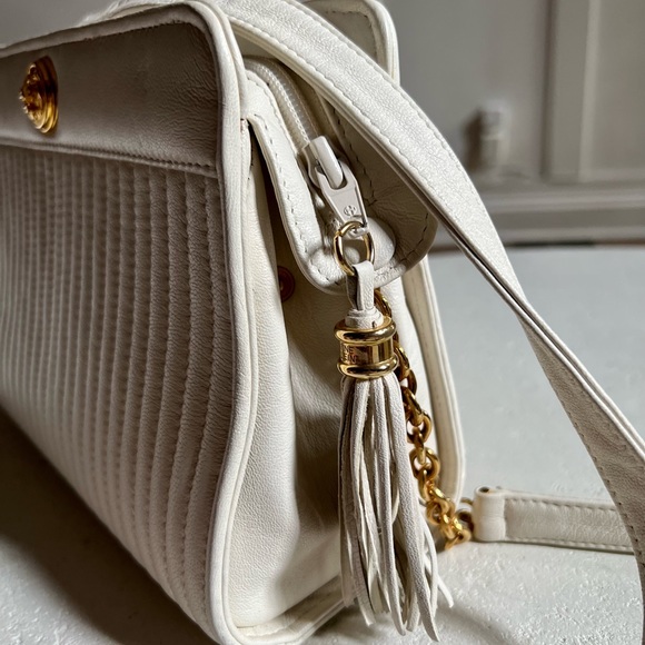 Anne Klein For Calderon Vintage Leather Shoulder Bag - Picture 3 of 13